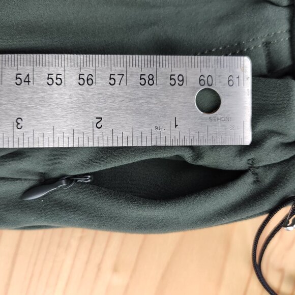 Rachel Zoe Dark Green Midrise Shorts Size L NWT Chic - Picture 11 of 12